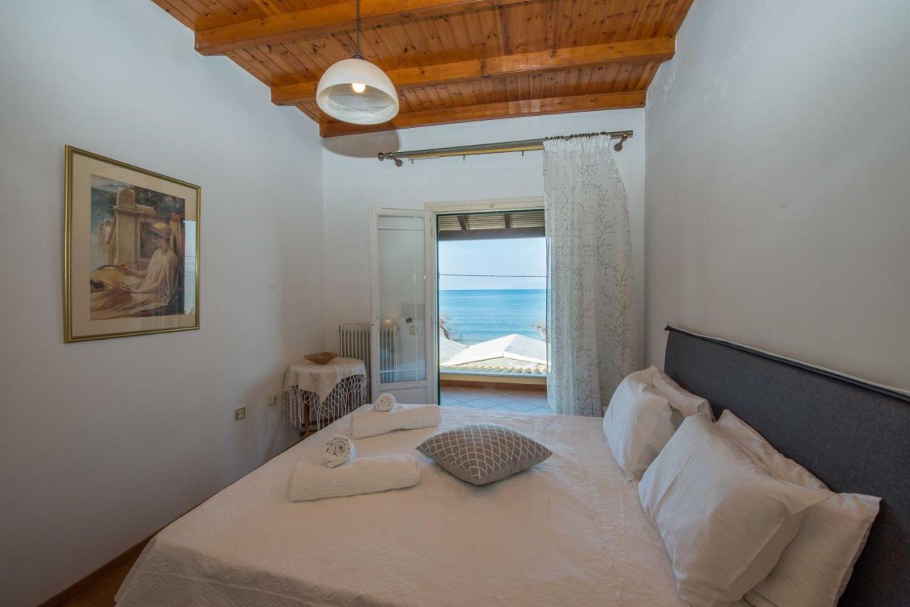 Frosos Beachfront Maisonette Acharavi Ахарави Екстериор снимка